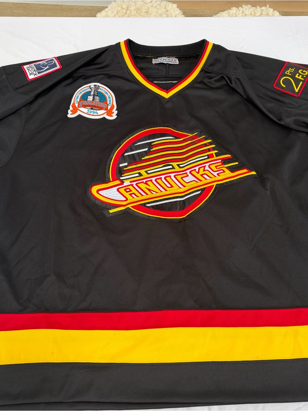 Rare CCM Authentic Vancouver Canucks Pavel Bure #10 Jersey Size 54